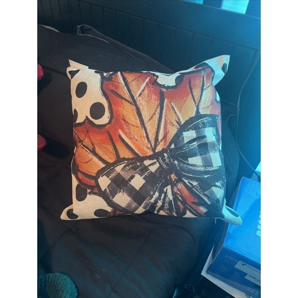 AVOIN colorlife Fall Polka Dot‎ Leaf Throw Pillow 16" x 16", Multicolor